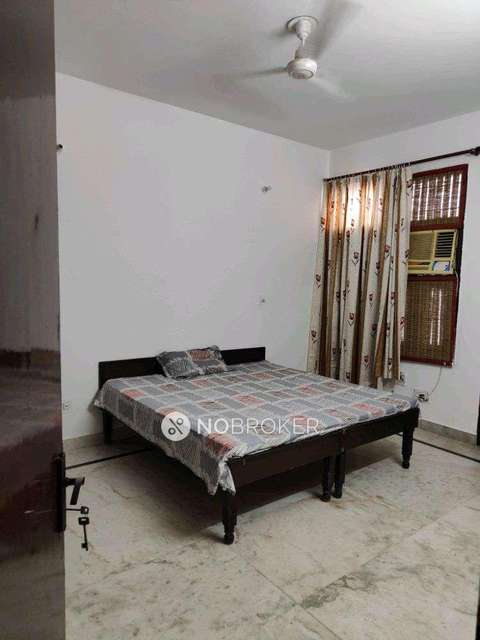4+ BHK Flat For Sale  In Sector 23 