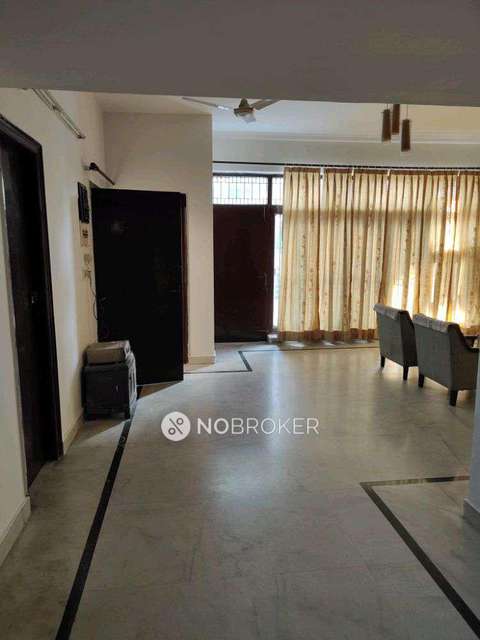 4+ BHK Flat For Sale  In Sector 23 