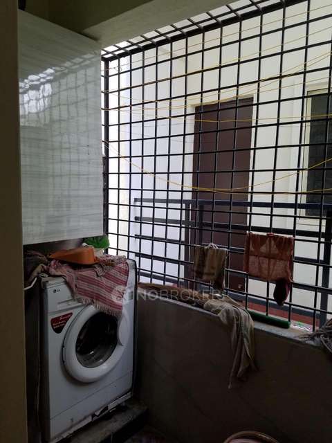 2 BHK Flat In Mobin Building For Sale  In Electronics City Phase 1,