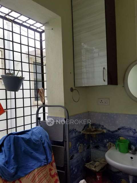 2 BHK Flat In Mobin Building For Sale  In Electronics City Phase 1,