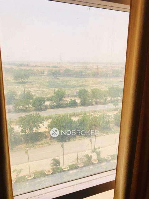 1 BHK Flat In Crystal Mall For Sale  In Knowledge Park Iii