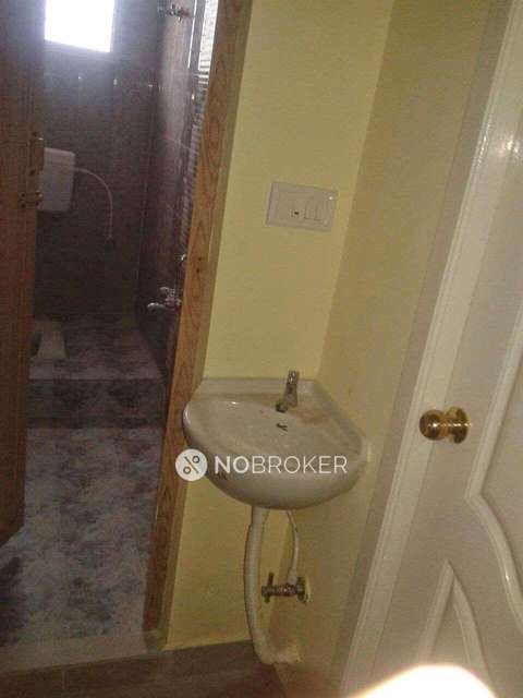 2 BHK Flat In Rukmani Flats For Sale  In Perumbakkam