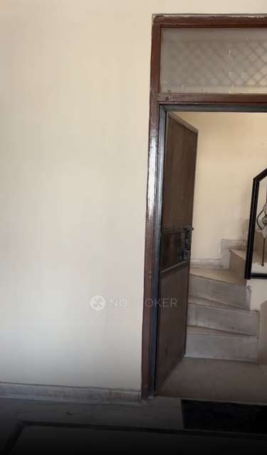 PG for Girls in Pal Dairy