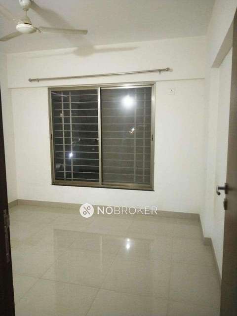 2 BHK Flat In Gemini Grand Bay For Sale  In Manjri