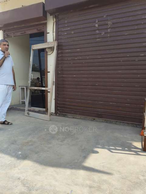 Shop in Dadri, Greater Noida for Rent 
