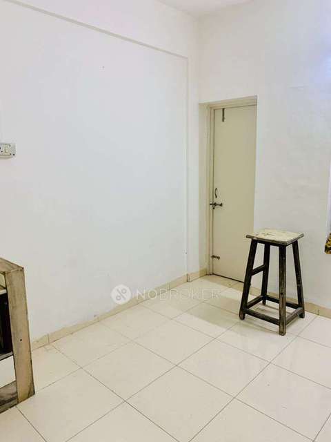 2 BHK Flat In Modelcolony for Rent  In Deep Bungalow Chowk