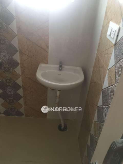 2 BHK Flat In Padmavati Residence For Sale  In Devarachikkana Halli