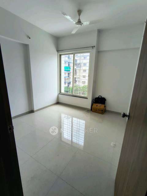 3 BHK Flat In Kosmic Kourtyard For Sale  In Wagholi