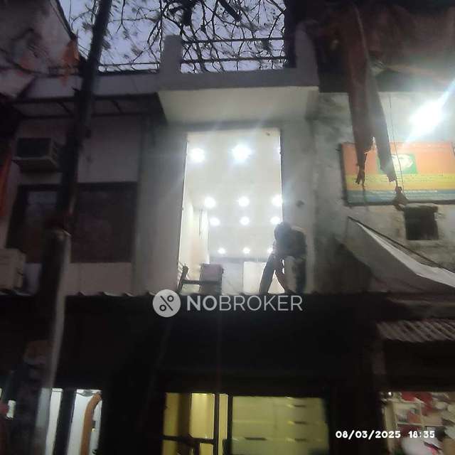 Shop in Lodhi Colony , Delhi for sale 