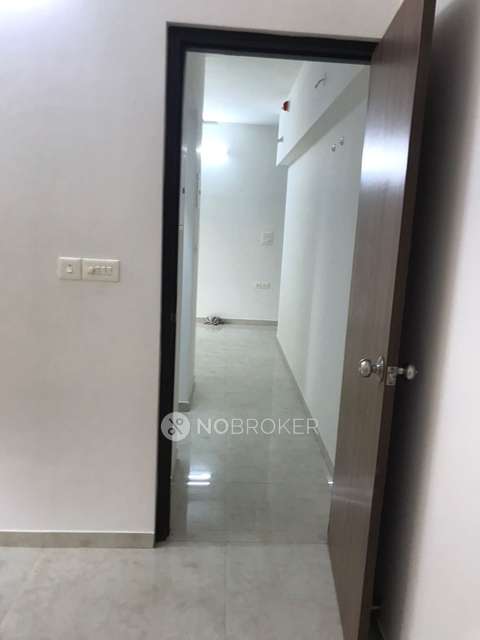 1 BHK Flat In Lodha Amara Thane For Sale  In Thane West