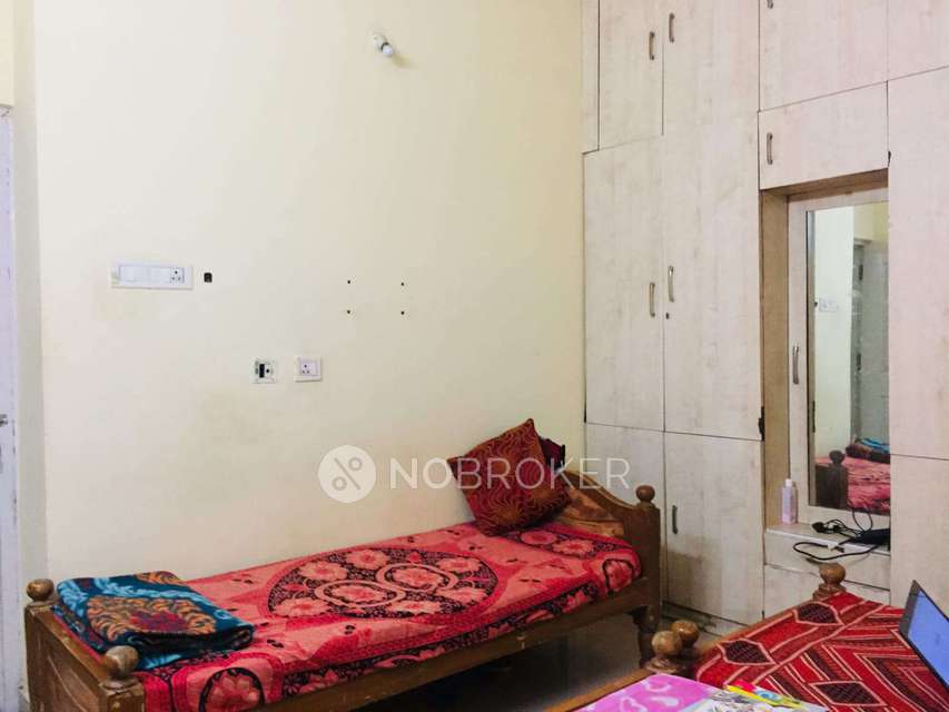 PG for Girls in Punjagutta