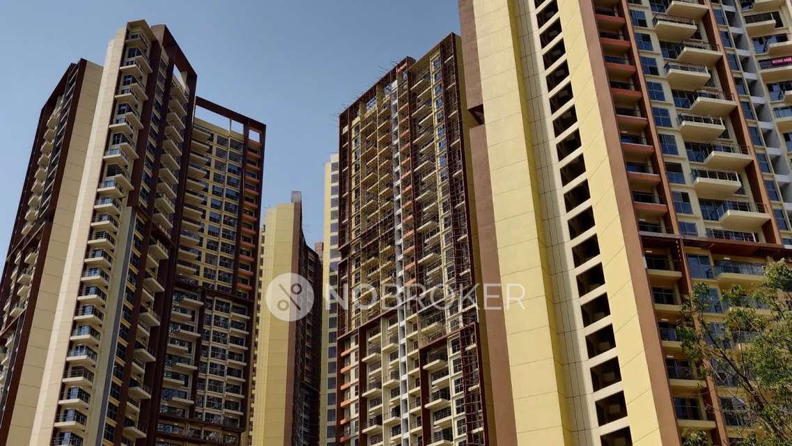 1 BHK Flat In Amanora Adreno Towers for Rent  In Hadapsar