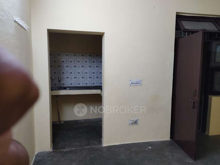 1 BHK Flat for Rent  In Mahipalpur 