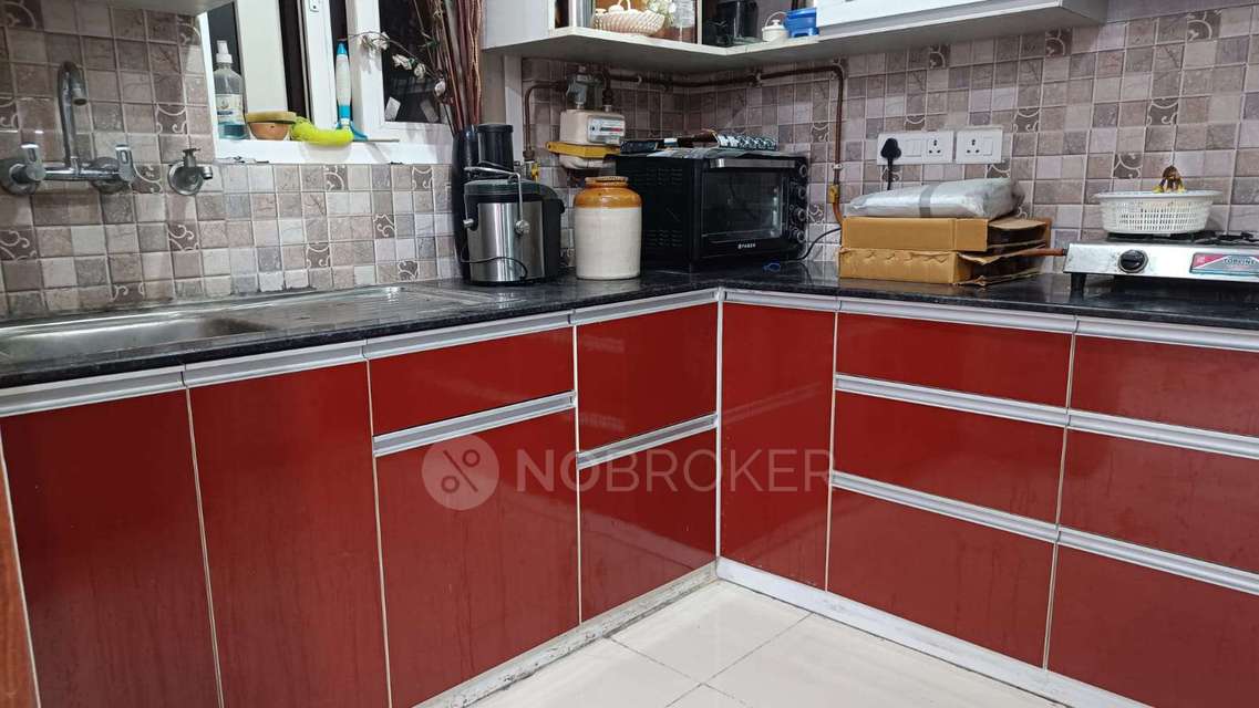 4+ BHK Flat In Royal Court For Sale  In Royal Court