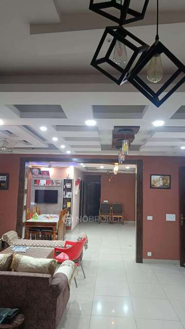 4+ BHK Flat In Royal Court For Sale  In Royal Court