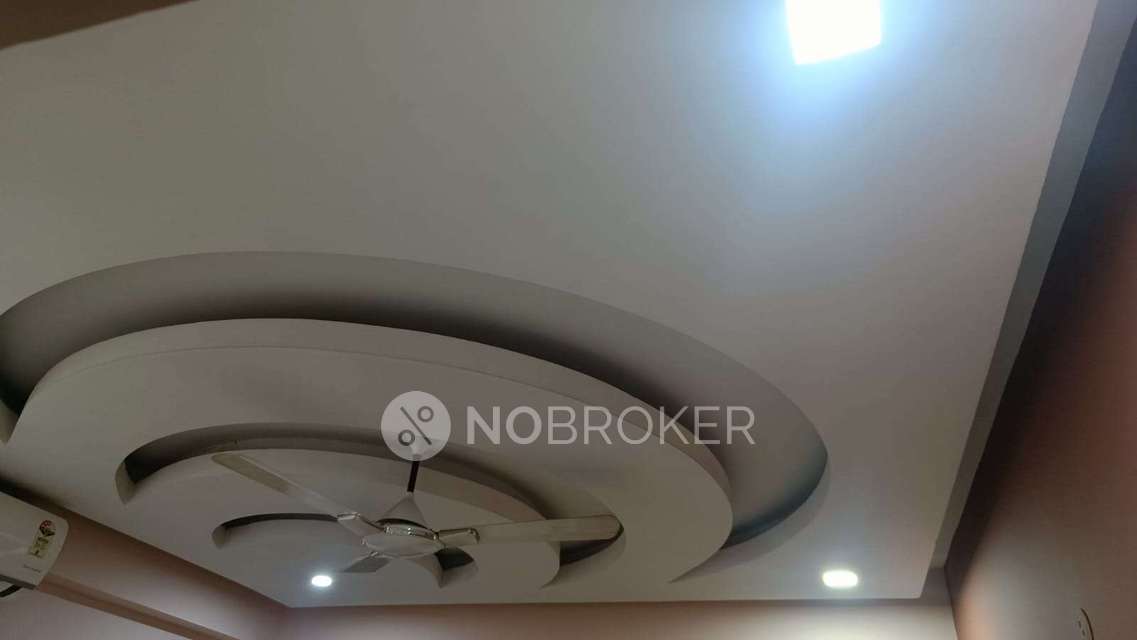 4+ BHK Flat In Royal Court For Sale  In Royal Court