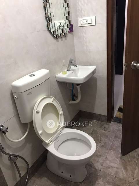 1 BHK Flat In Sabari Shaan For Sale  In Chembur