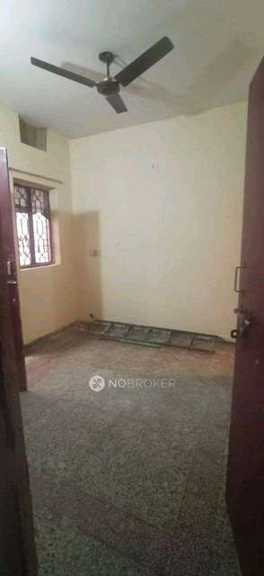 1 BHK Flat for Rent  In Sector 20