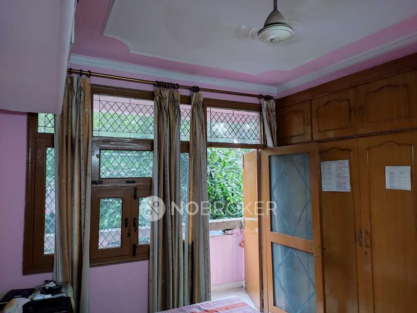 2 BHK Flat In Paradise Apartment Dwarka for Rent  In Dwarka