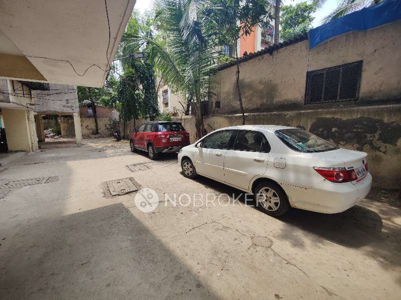 1 BHK Flat In Rose Apartment For Sale  In Malad West