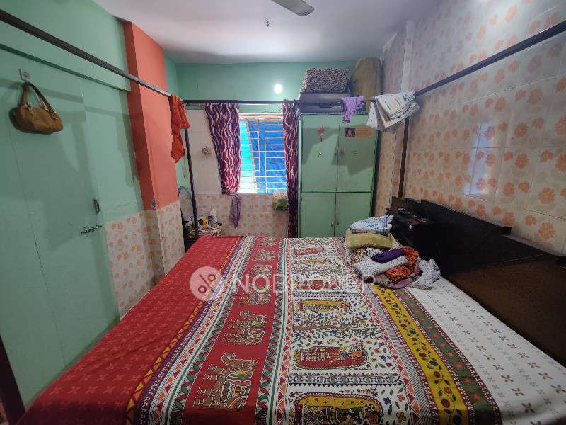 1 BHK Flat In Rose Apartment For Sale  In Malad West