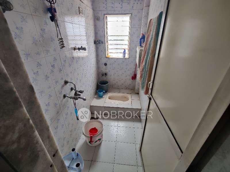 1 BHK Flat In Rose Apartment For Sale  In Malad West