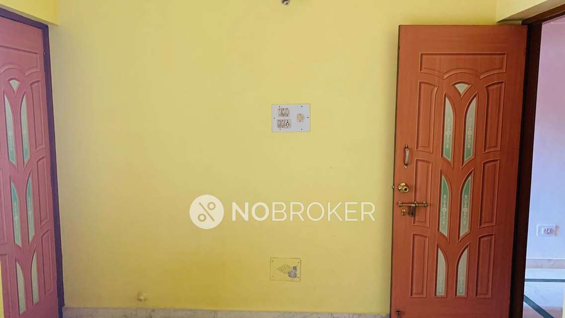 2 BHK Flat In Kanchan Apartment For Sale  In Chikpete