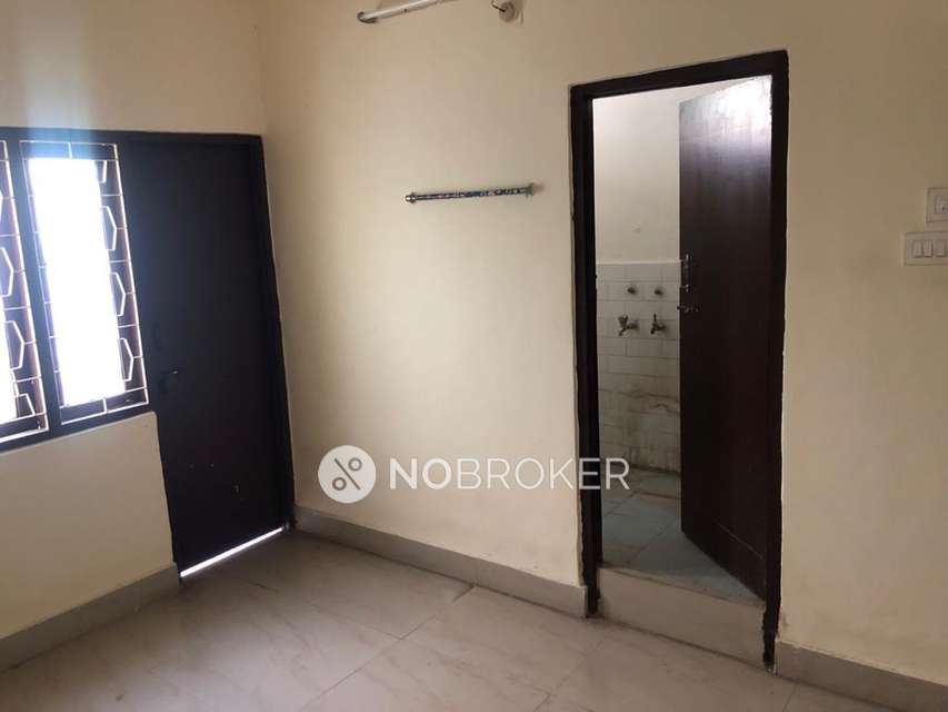 2 BHK Flat In Chola Towers For Sale  In West Marredpally, 