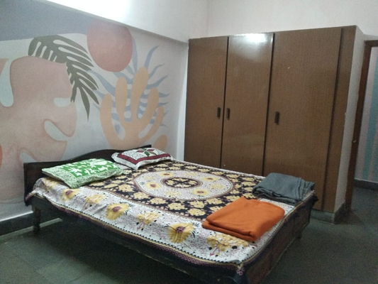 1 RK Flat In Greenhaze Living  for Rent  In Nallakunta