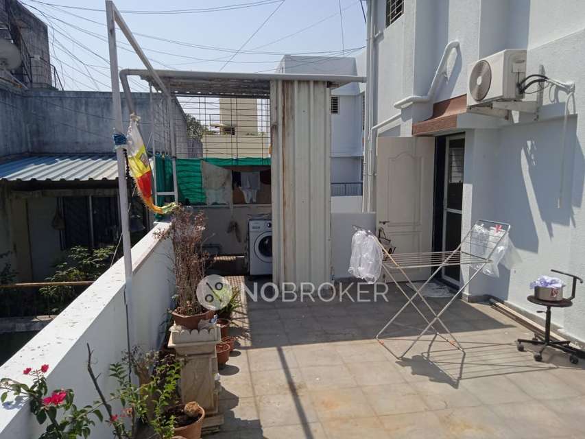 2 BHK Flat In Sankalpa Society For Sale  In Sadashiv Peth
