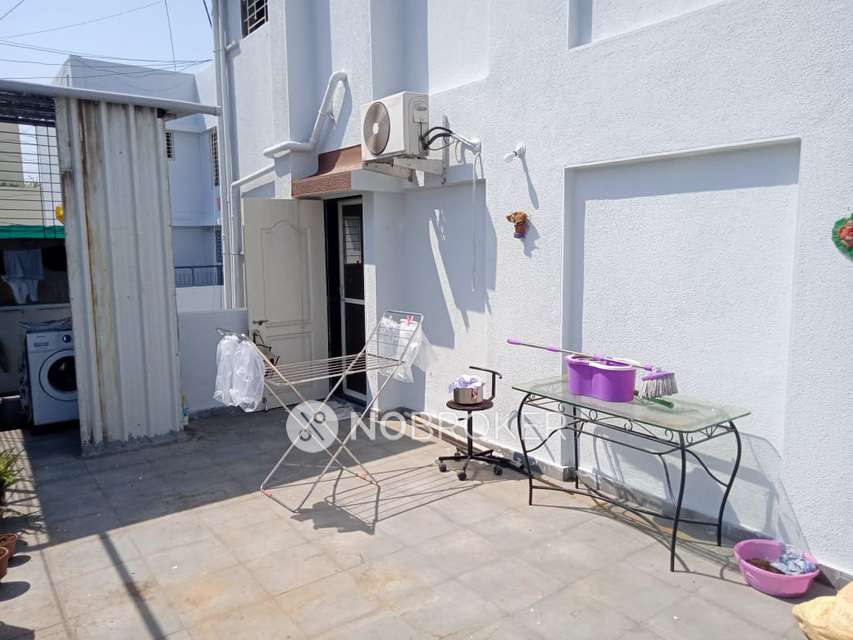 2 BHK Flat In Sankalpa Society For Sale  In Sadashiv Peth