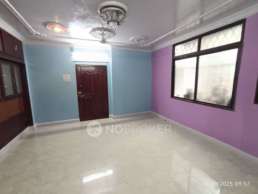 2 BHK Flat In Mythri Apartments For Sale  In Lakdikapul