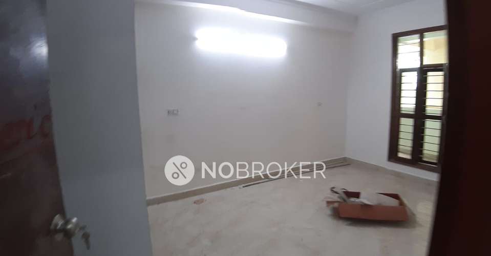 3 BHK Flat In Standalone Building  For Sale  In Palam Vihar