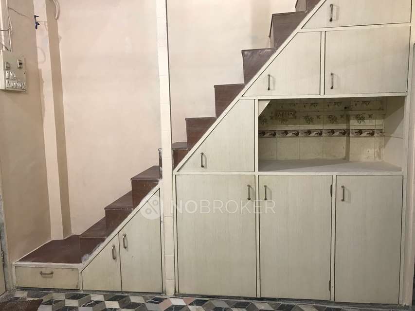 1 BHK House For Sale  In Malad West