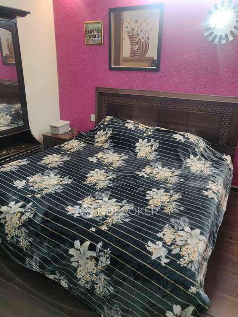 3 BHK Flat In Amrapali Zodiac For Sale  In Sector - 120