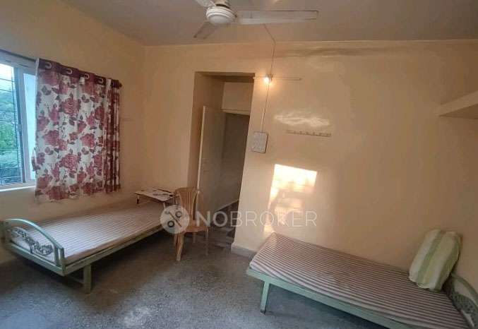 Single Room for Female In 3 BHK  In Thorat Heights In Kothrud 