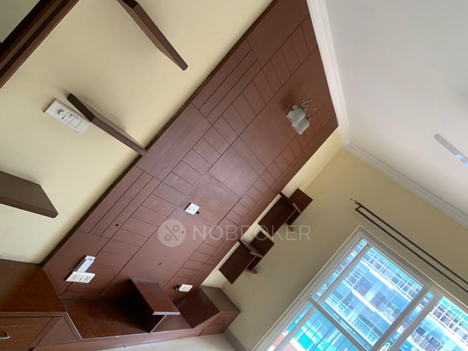 Adarsh Palm Retreat Bellandur Rent WITHOUT BROKERAGE Semifurnished 3