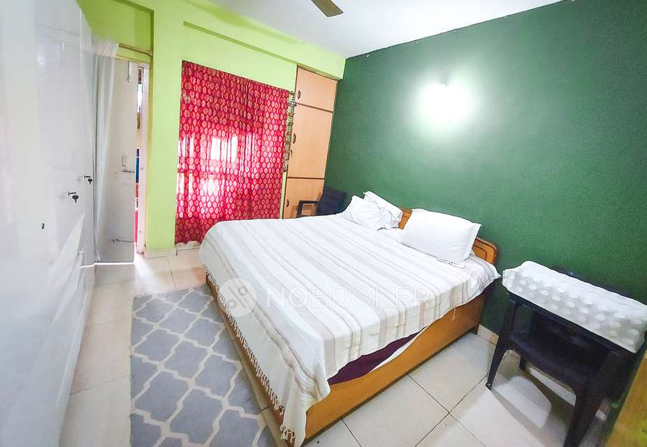 2 BHK Flat In Senior Citizen For Sale  In Phi Ii