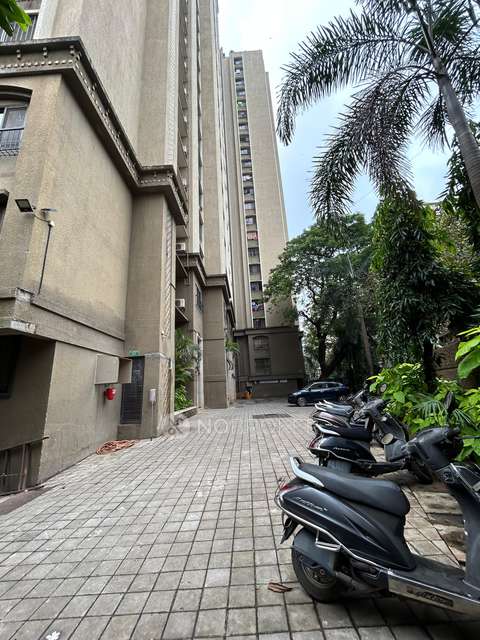 3 BHK Flat In Lalani Grandeur For Sale  In Malad East