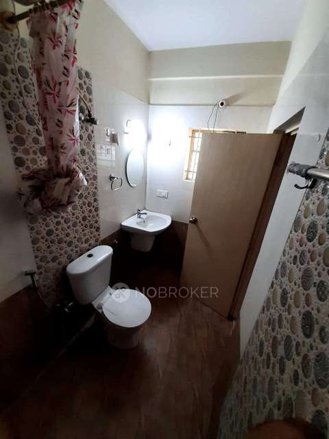 2 BHK Flat In Splendid Lakedews For Sale  In Begur