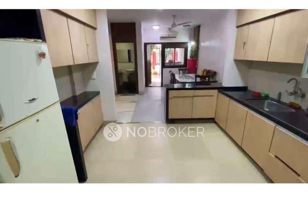 4+ BHK House For Sale  In Thane West