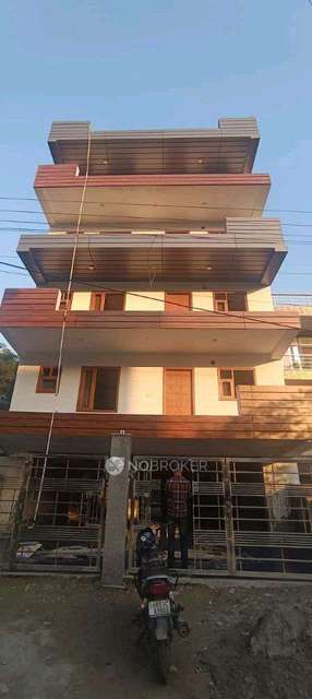 4 BHK Flat For Sale  In Sector 43