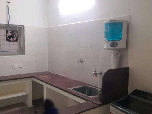 PG for Boys in Mudichur Service Road