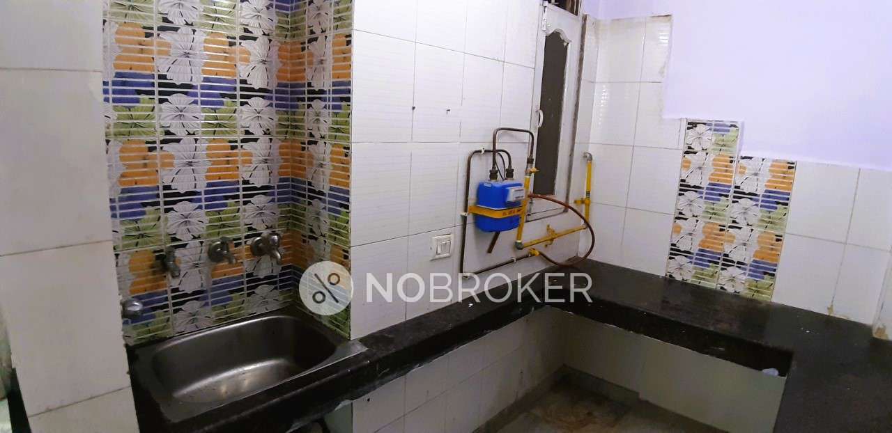 2 BHK Flat In Tia Apartment For Sale  In Mahavir Enclave Part 1