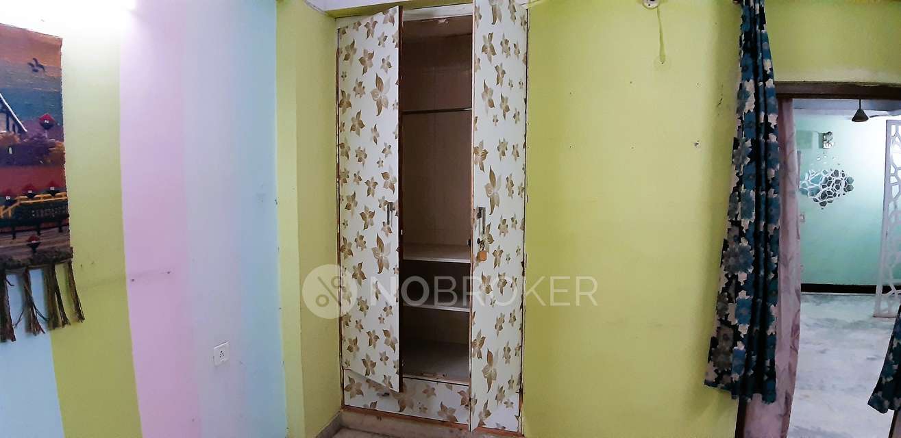 2 BHK Flat In Tia Apartment For Sale  In Mahavir Enclave Part 1