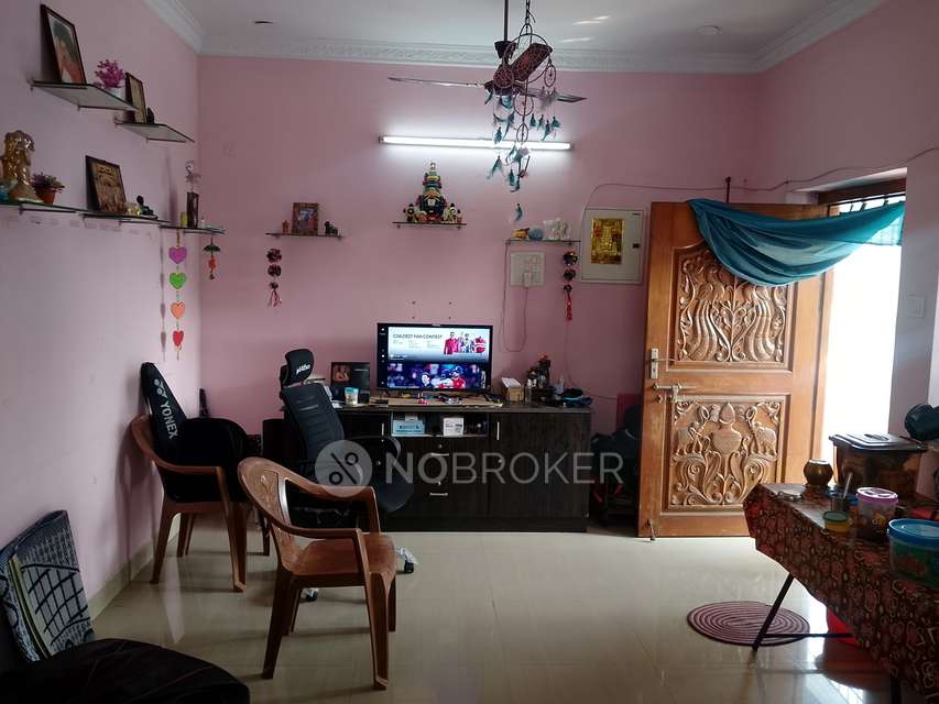 2 BHK Flat In Mahalaksmi Flats For Sale  In Guindy