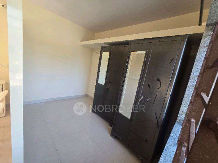 1 BHK Flat In Standalone Building  for Rent  In  Kamath Layout, 