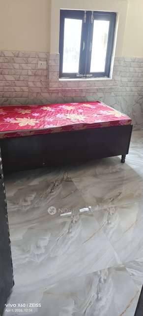 1 BHK Flat for Rent  In Sector 62,