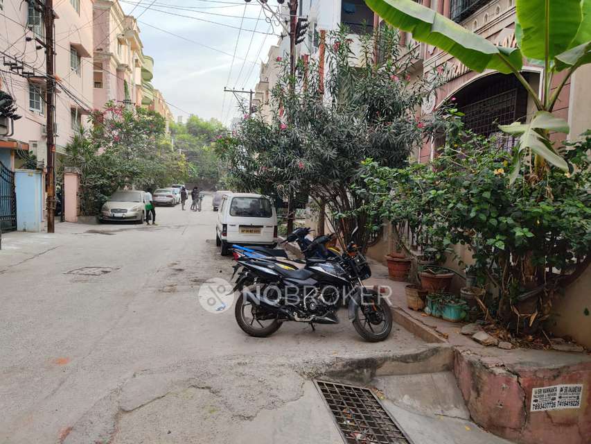 2 BHK Flat In Bharathi Niliyam For Sale  In  Yousufguda, 