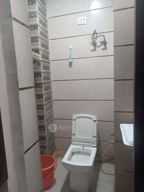 2 BHK Flat In Plot No. 8 For Sale  In Nawada Extension